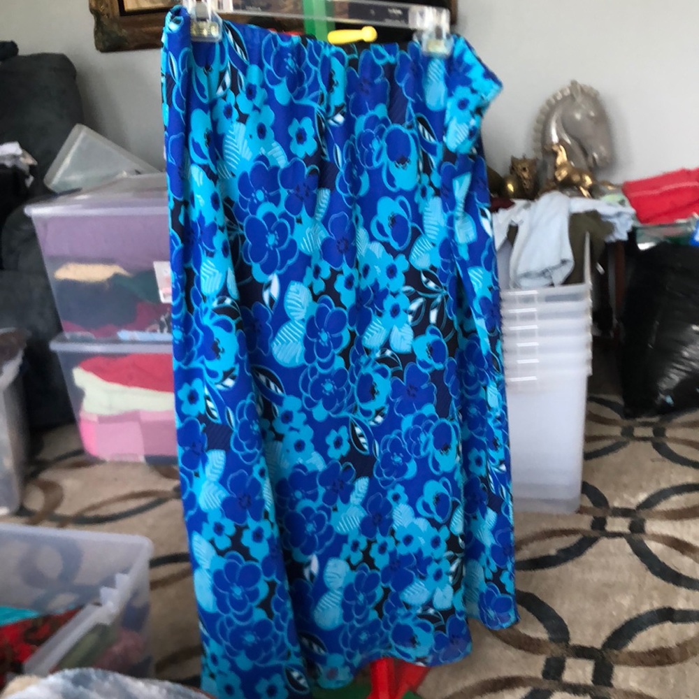 Cato Shades of Blue Floral Skirt 22/24W